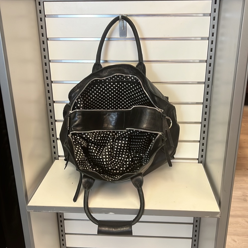100% genuine leather bag with shoulder strap, multiple zip, polka dots - Picture 9 of 12
